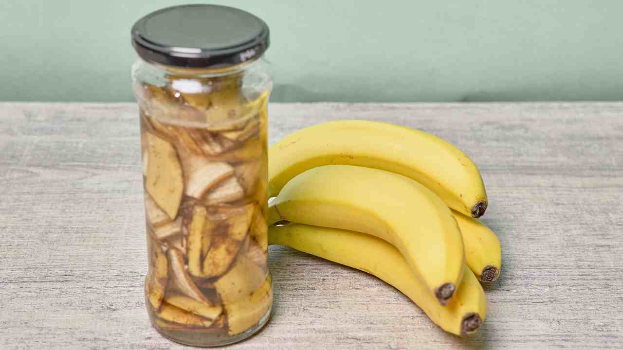 bucce di banana nell'aceto a cosa serve