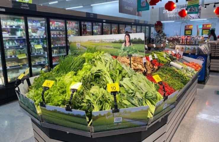 frutta verdura ingresso supermercato