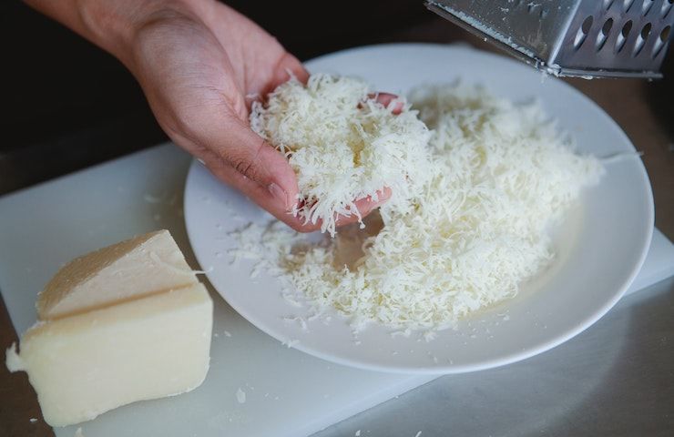 si può congelare il formaggio grattugiato