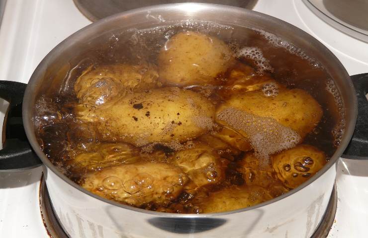 Acqua cottura patate