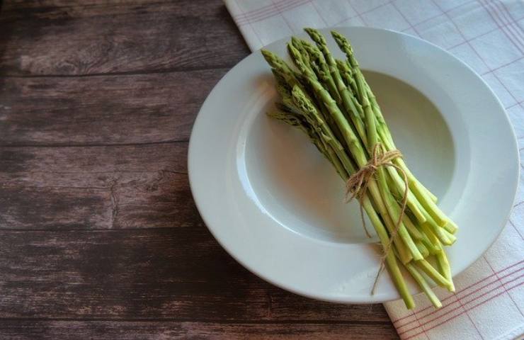 asparagi uova ricetta