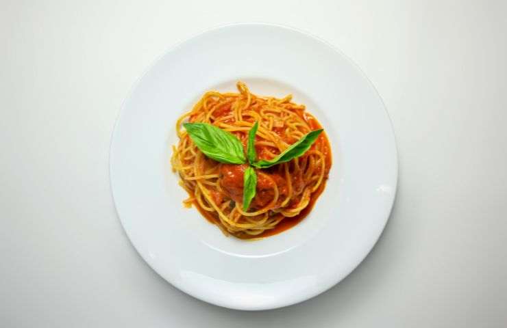 spaghetti al pomodoro eataly
