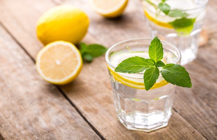 acqua limone menta