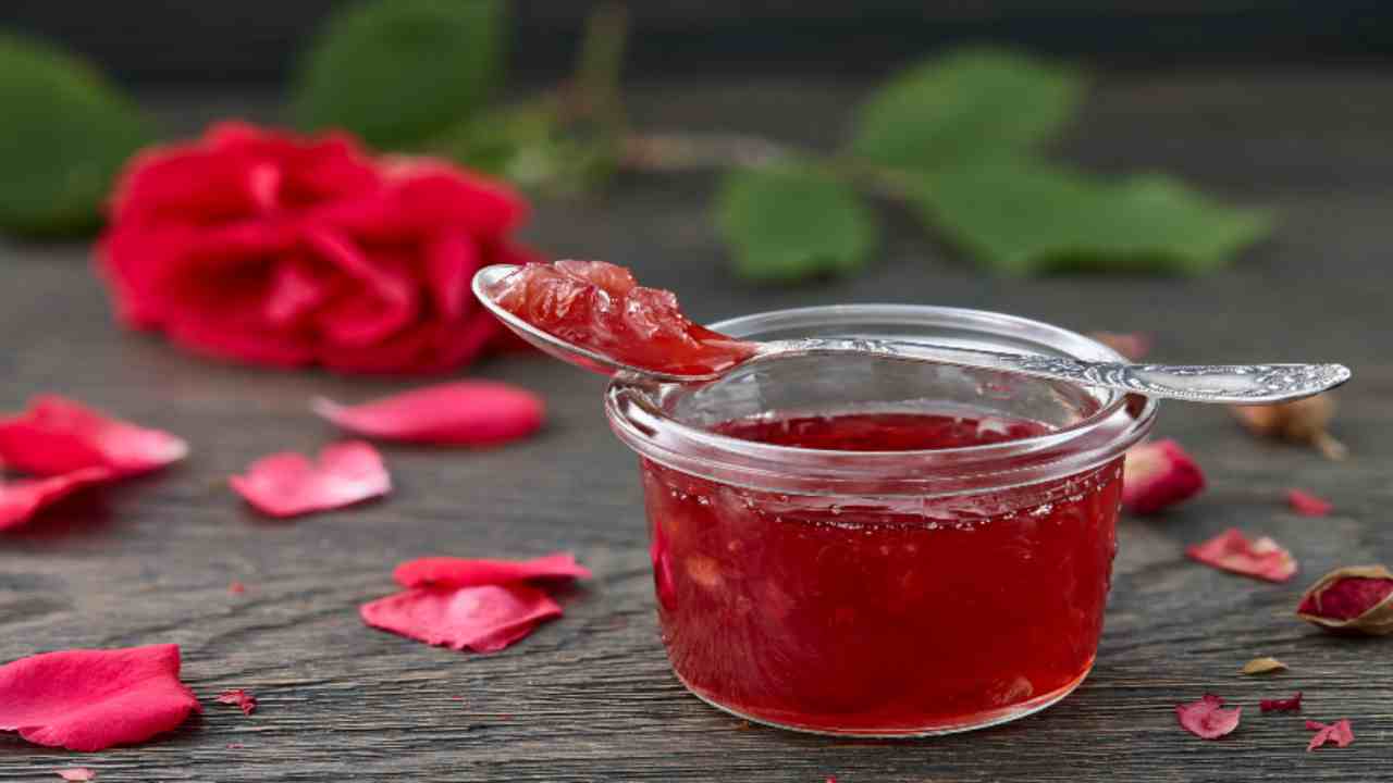 marmellata petali rose ricetta