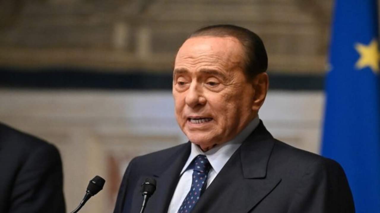 È morto Silvio Berlusconi