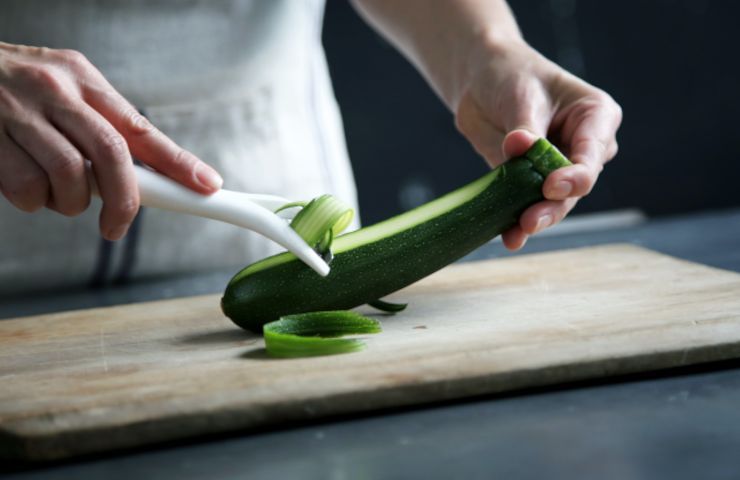 ingredienti procedimento semplice ricetta spiedini zucchine