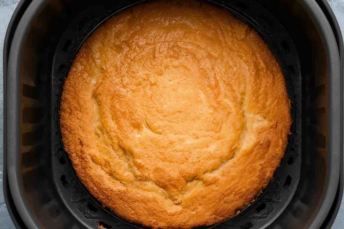 Torta allo yogurt gluten free in friggitrice ad aria