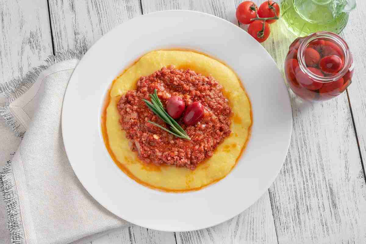 polenta con sugo e ragù
